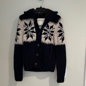 Abercrombie & Fitch Navy and Cream Knit Cardigan w/ hood & pockets.